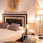 فندق Rua 4*
