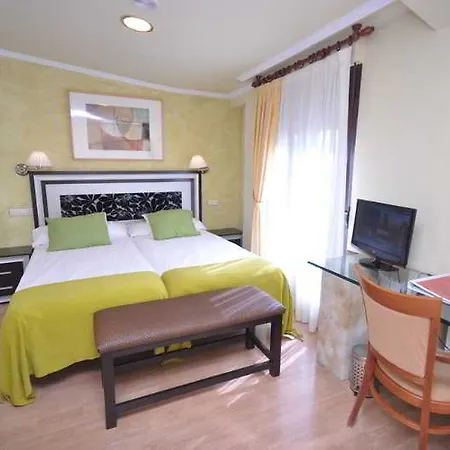 Rua Готель Саламанка