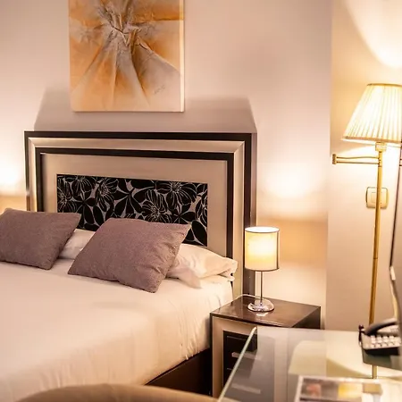 Hotel Rua 4*