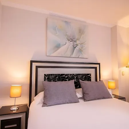 Готель Rua Саламанка